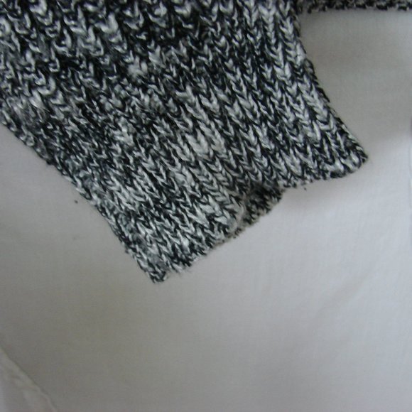 Black Ash Corset Sleeve Sweater Scoop Bottom - Picture 11 of 16